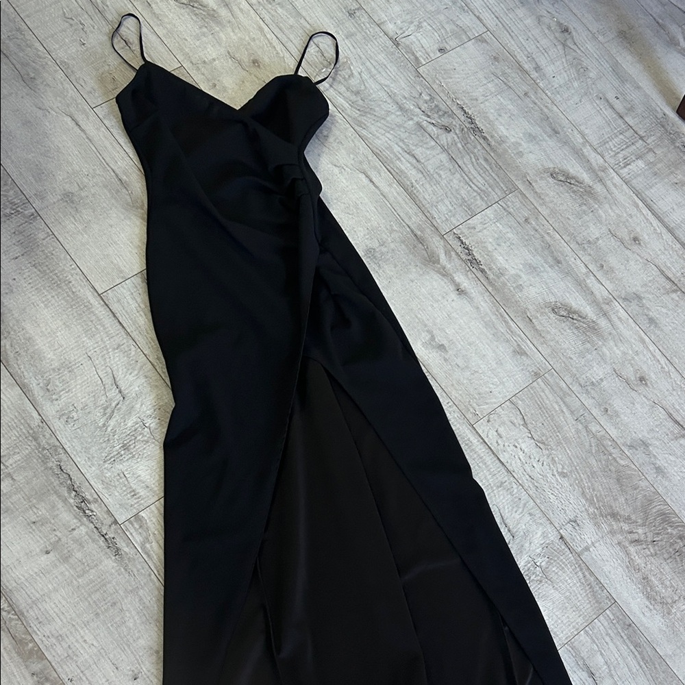 Star Vixen Strapless Black Gown